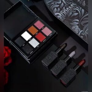 New HIPDOT ADAMS FAMILY MAKEUP SET- HTF- RARE- Eyeshadow Palette & Lipstick Set